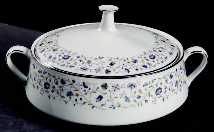 Floris Round Covered Vegetable by Noritake-1