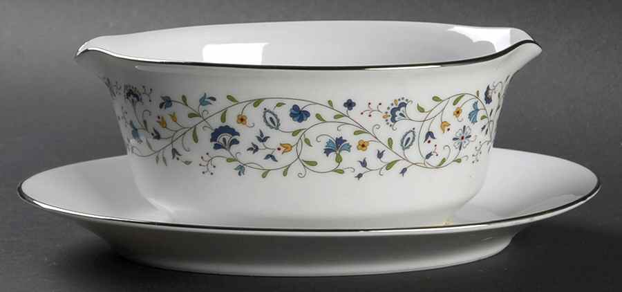 Floris Gravy Boat with Attached Underplate by Noritake-1