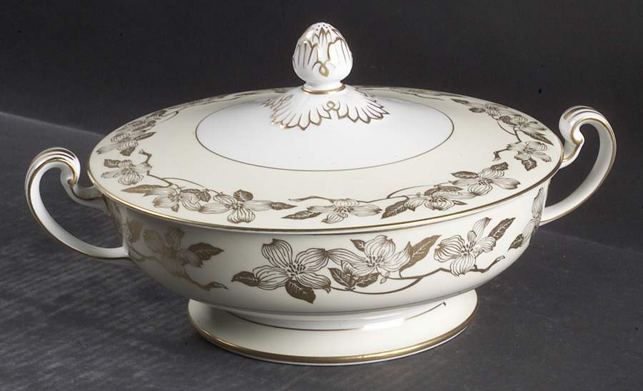 Floris Round Covered Vegetable by Noritake-1