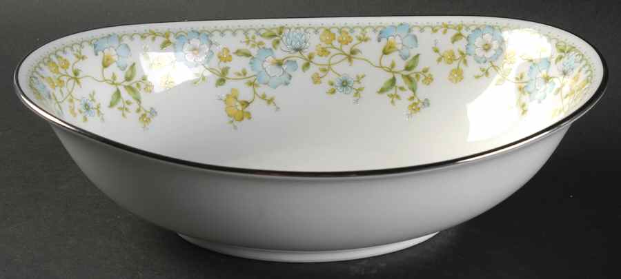 Flourish 10" Oval Vegetable Bowl by Noritake-1
