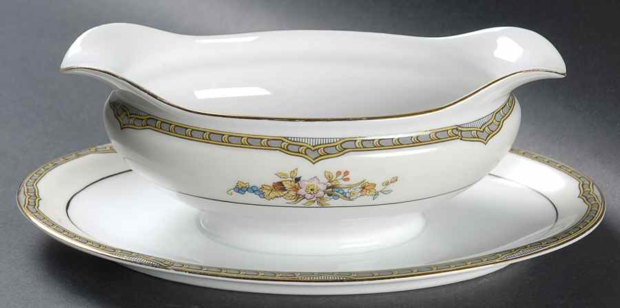 Fontaine Gravy Boat with Attached Underplate by Noritake-1