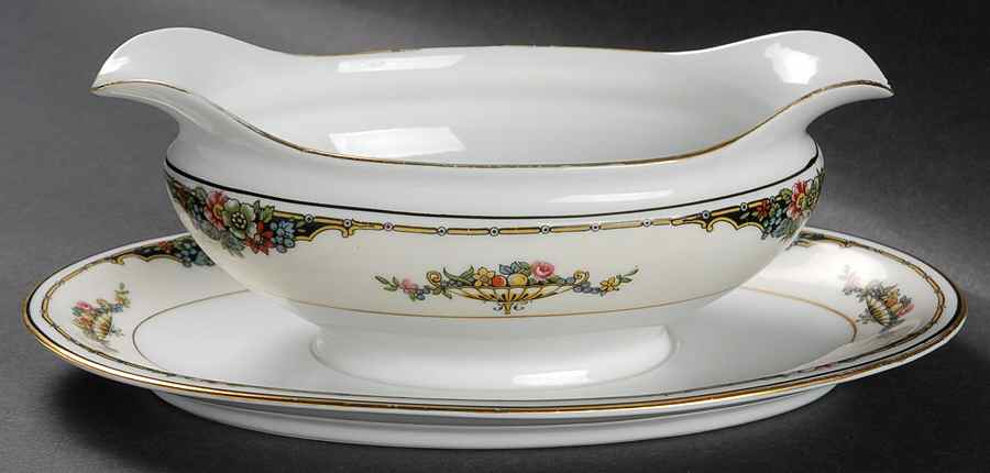Fordyce Gravy Boat with Attached Underplate by Noritake-1