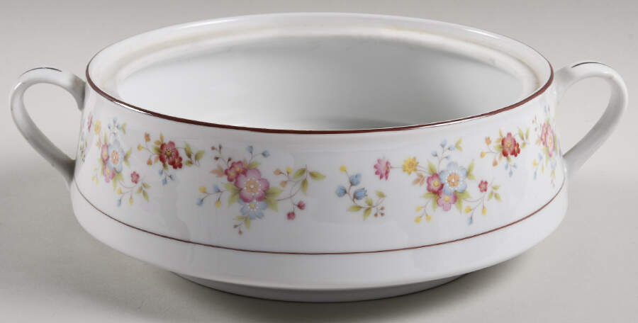 Forever Round Vegetable No Lid by Noritake-1