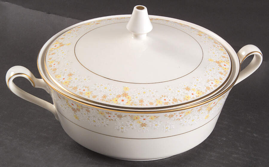 Fragrance Round Covered Vegetable by Noritake-1