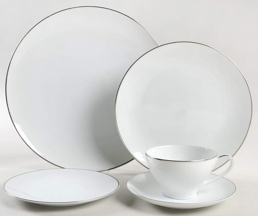 Fremont 40 Piece Estate Set by Noritake-1