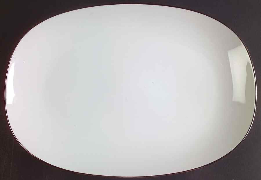 Fremont 15" Oval Serving Platter by Noritake-1