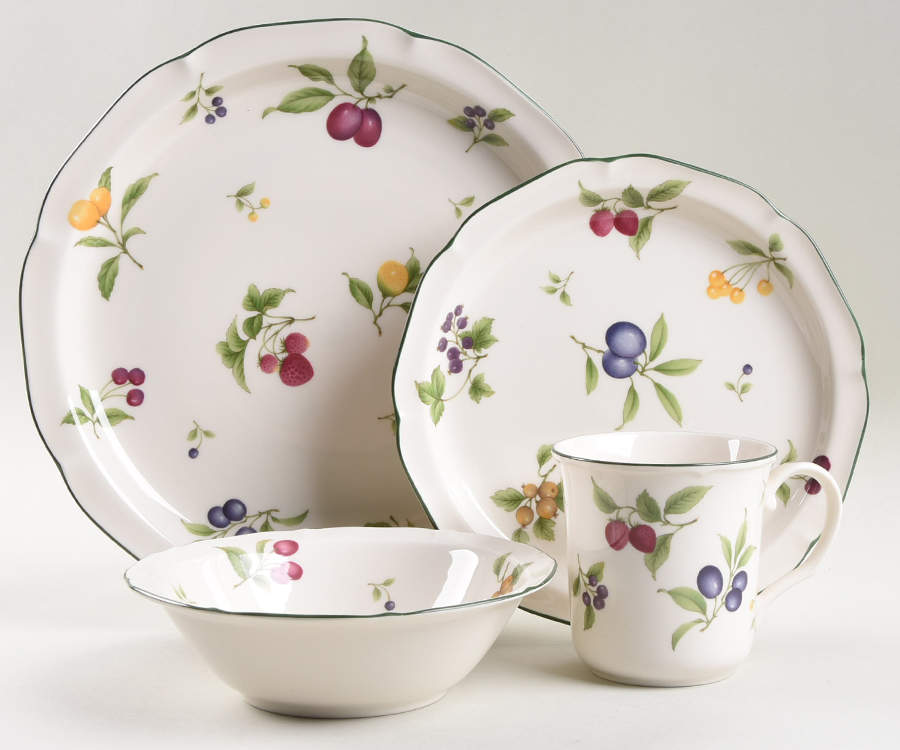 Fruit Parfait 4 Piece Place Setting by Noritake-1