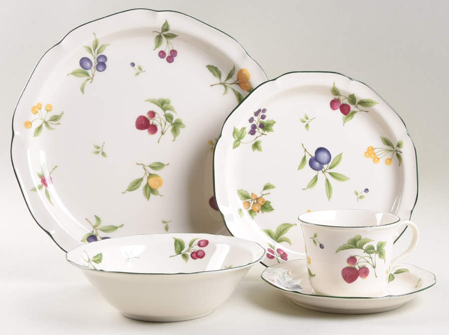 Fruit Parfait 5 Piece Place Setting by Noritake-1