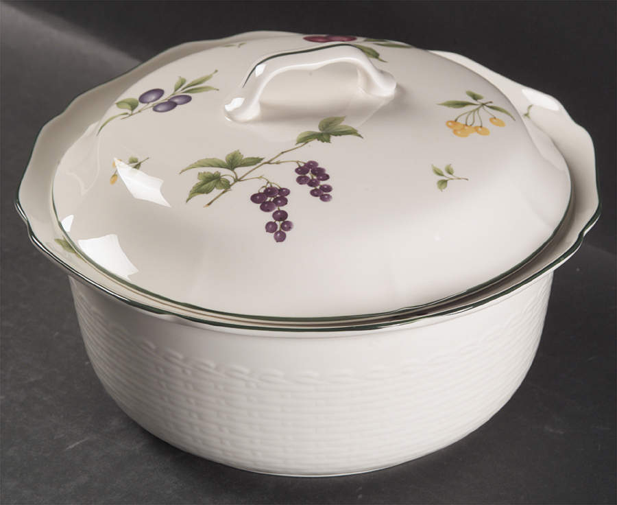 Fruit Parfait 3 Qt Rd Covered Casserole (Uses RV10S as Base) by Noritake-1