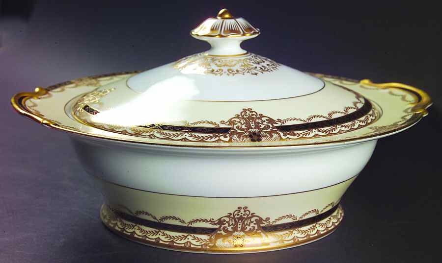 Gacahad Black Round Covered Vegetable by Noritake-1