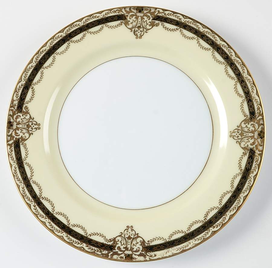 Gacahad Black Luncheon Plate by Noritake-1