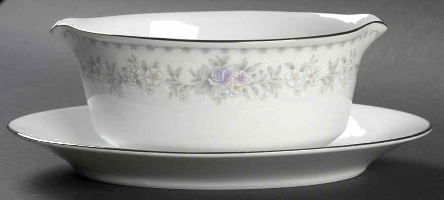 Garden City Gravy Boat with Attached Underplate by Noritake-1