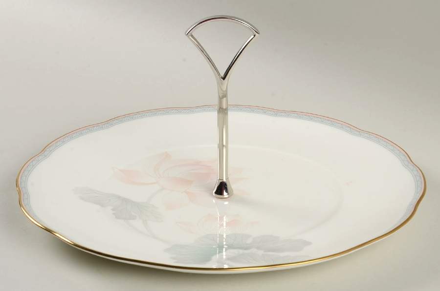 Garden Empress Round Serving Plate with Handle (DP) by Noritake-1