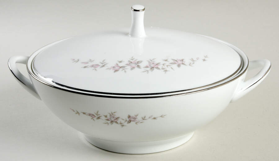 Gail Round Covered Vegetable by Noritake-1