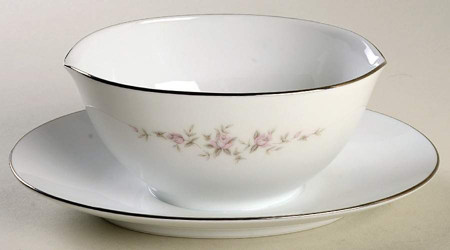 Gail Gravy Boat with Attached Underplate by Noritake-1