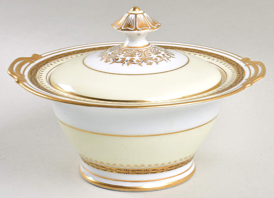 Garfield (Smooth) Sugar Bowl & Lid by Noritake-1