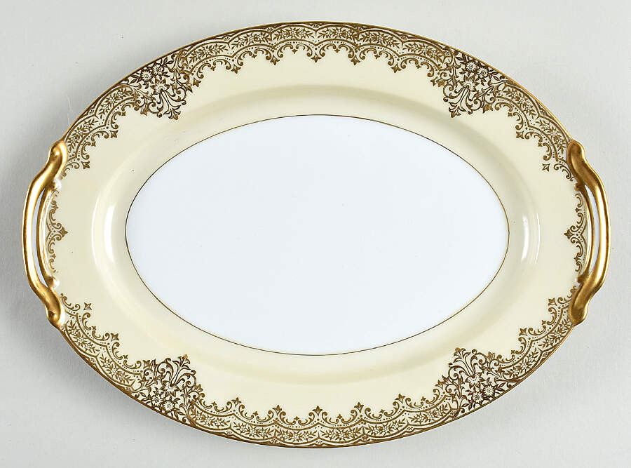 Garland 10" Oval Serving Platter by Noritake-1