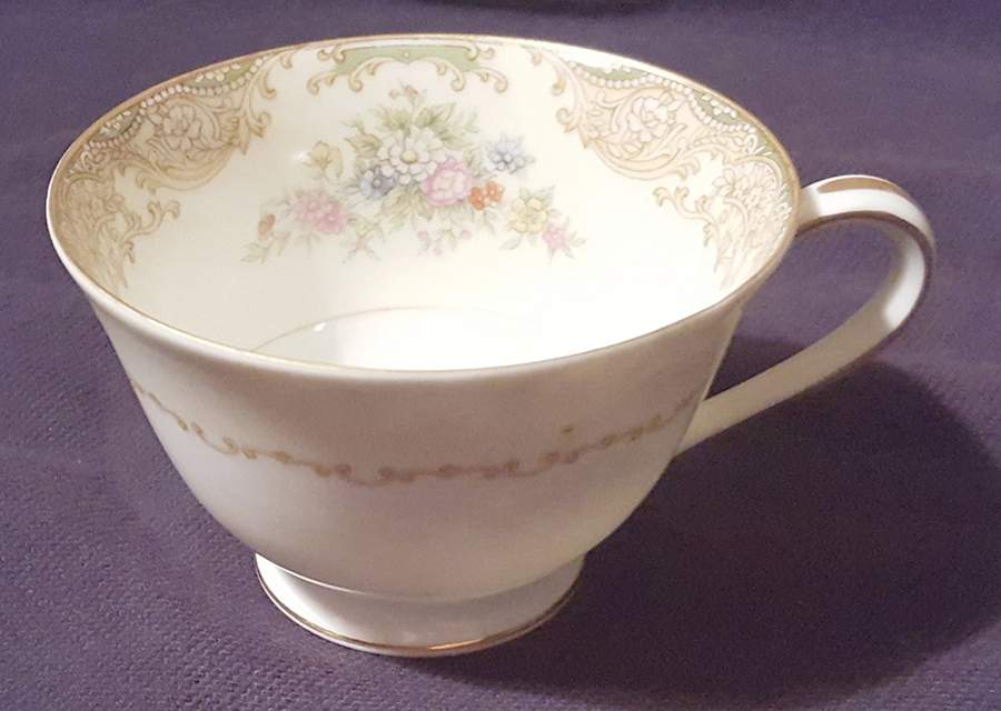 Garvin Footed Cup by Noritake-1