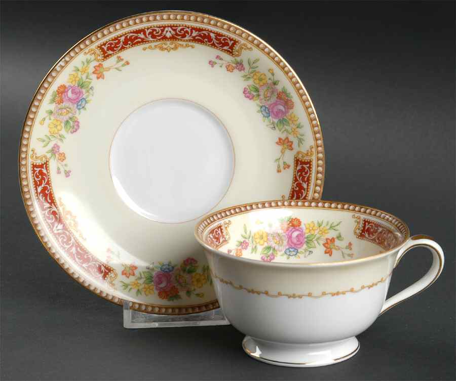 Gellee Footed Cup & Saucer Set by Noritake-1