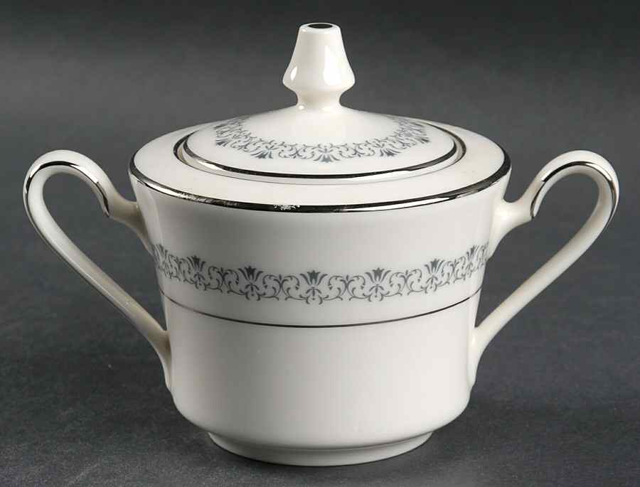 Geri Sugar Bowl & Lid by Noritake-1