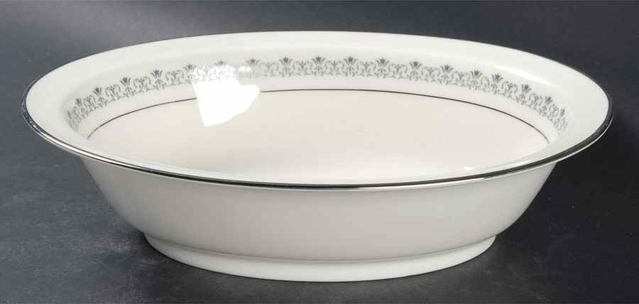 Geri 10" Oval Vegetable Bowl by Noritake-1