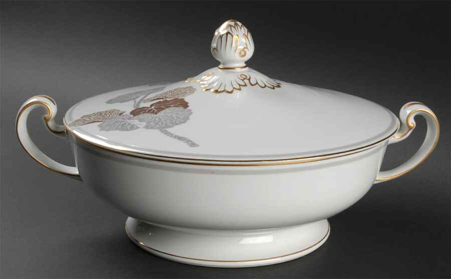 Geranium Round Covered Vegetable by Noritake-1