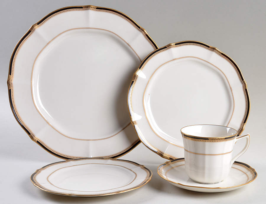 Gilded Age 5 Piece Place Setting by Noritake-1