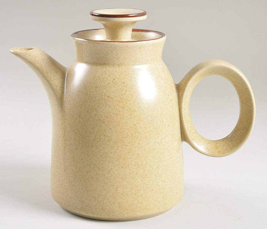 Gingerbread Tea/Coffee Pot & Lid by Noritake-1