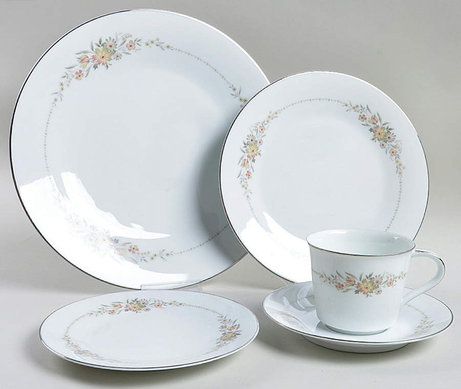 Gina 5 Piece Place Setting by Noritake-1