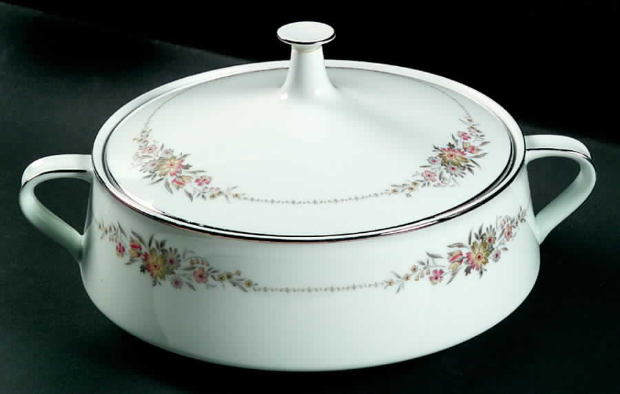 Gina Round Covered Vegetable by Noritake-1