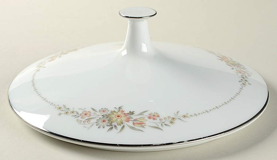 Gina Lid for Round Vegetable by Noritake-1