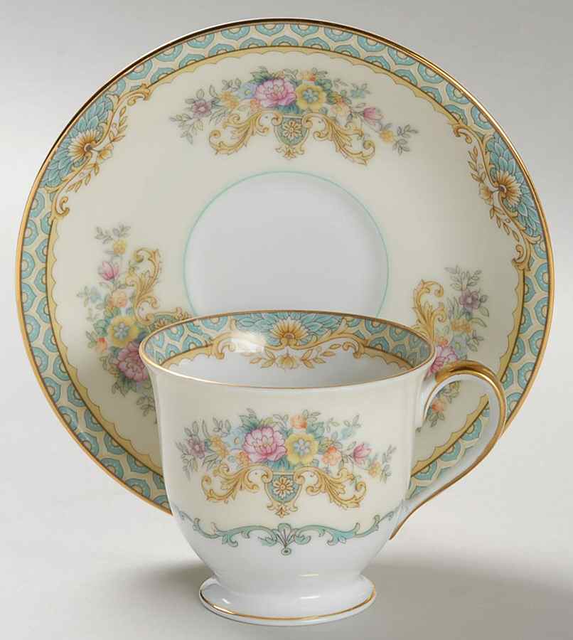 Girardo Footed Demitasse Cup & Saucer Set by Noritake-1
