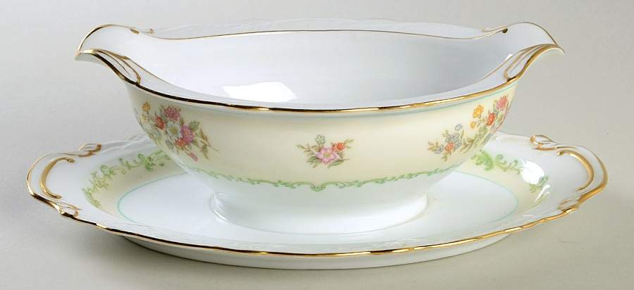 Glamour Gravy Boat with Attached Underplate by Noritake-1