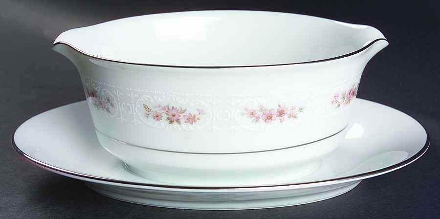 Glenaire Gravy Boat with Attached Underplate by Noritake-1