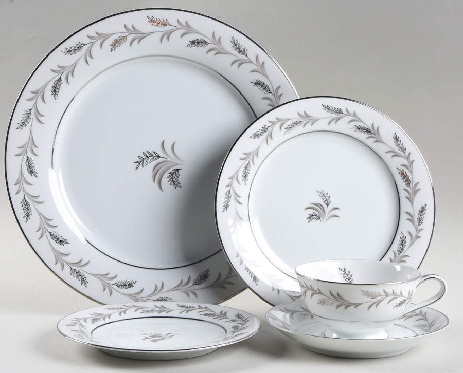 Glendon 40 Piece Estate Set by Noritake-1