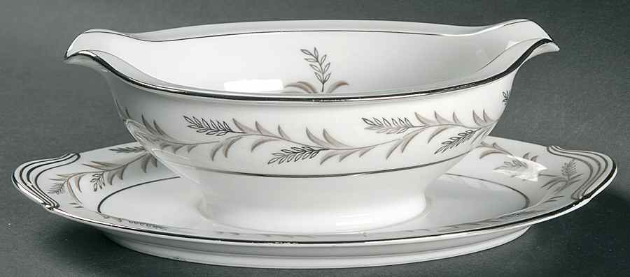 Glendon Gravy Boat with Attached Underplate by Noritake-1