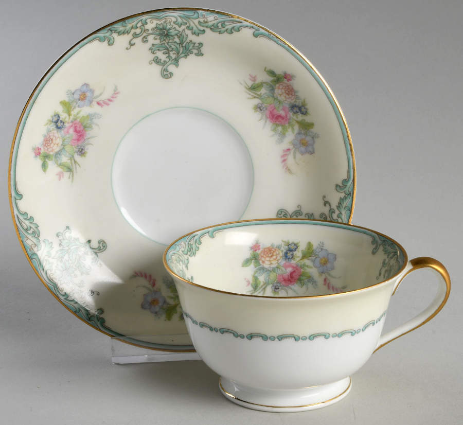 Glendon Footed Cup & Saucer Set by Noritake-1