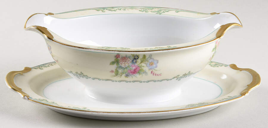 Glendon Gravy Boat with Attached Underplate by Noritake-1