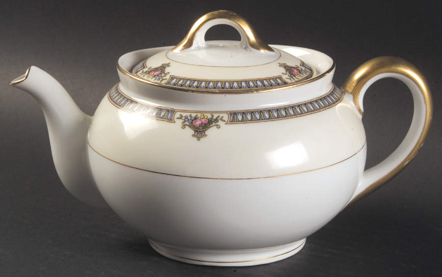 Glendive Teapot & Lid by Noritake-1