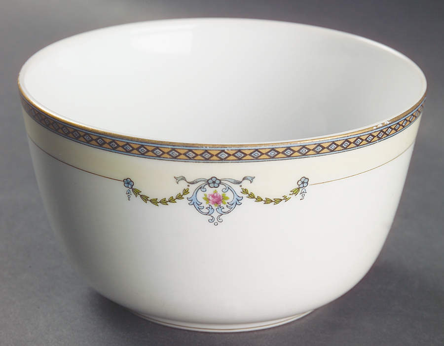Gleneden Cranberry Bowl by Noritake-1