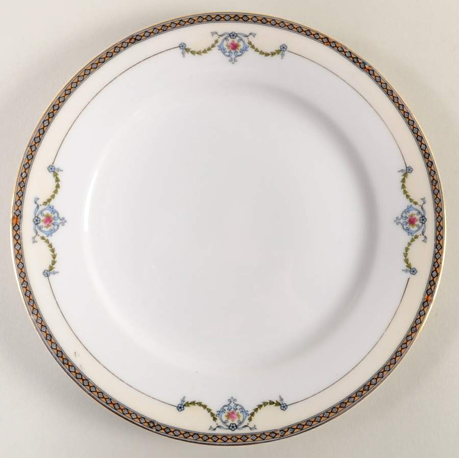 Gleneden Luncheon Plate by Noritake-1
