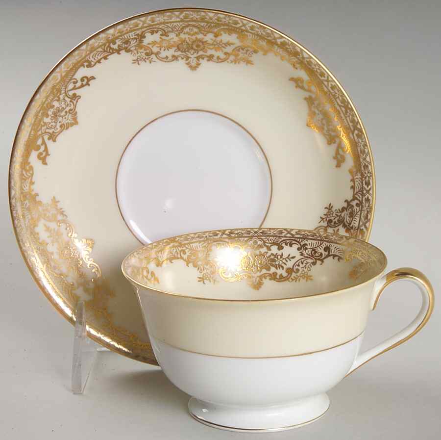 Glenmore Footed Cup & Saucer Set by Noritake-1