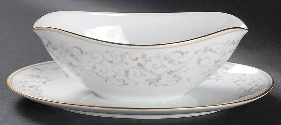 Glennis Gravy Boat with Attached Underplate by Noritake-1