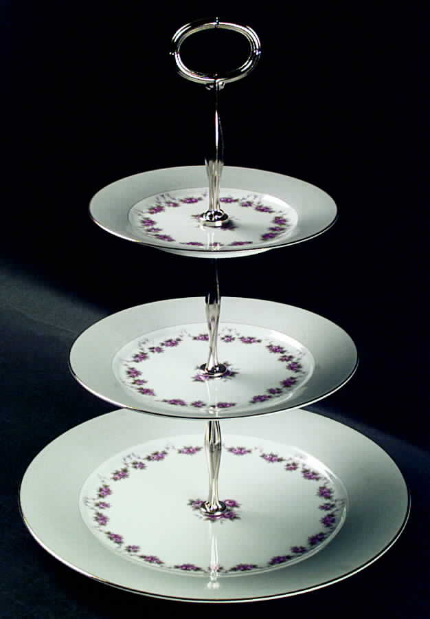 Glenrose 13 7/8"-14 1/4" 3-Tiered Serving Tray(DP,SP,BB) HC by Noritake-1
