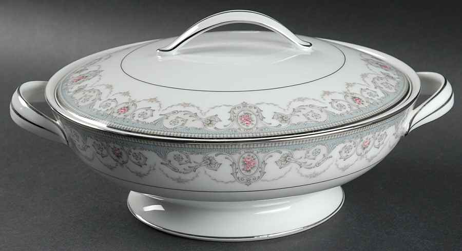 Glenville Round Covered Vegetable by Noritake-1