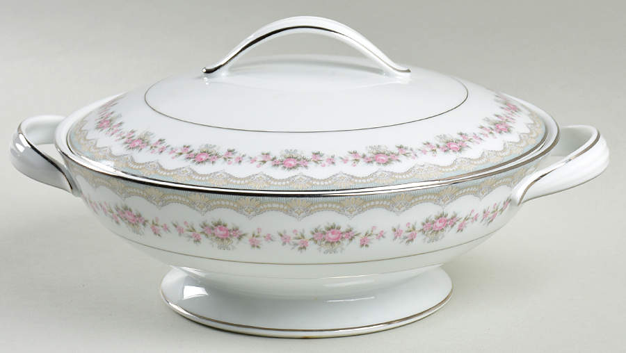 Glenwood (5770) Round Covered Vegetable by Noritake-1