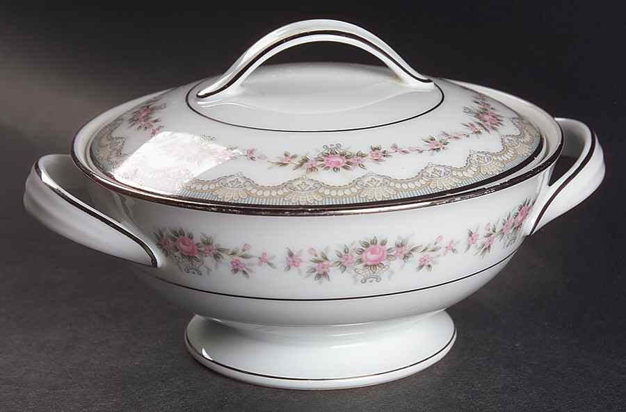 Glenwood (5770) Sugar Bowl & Lid by Noritake-1