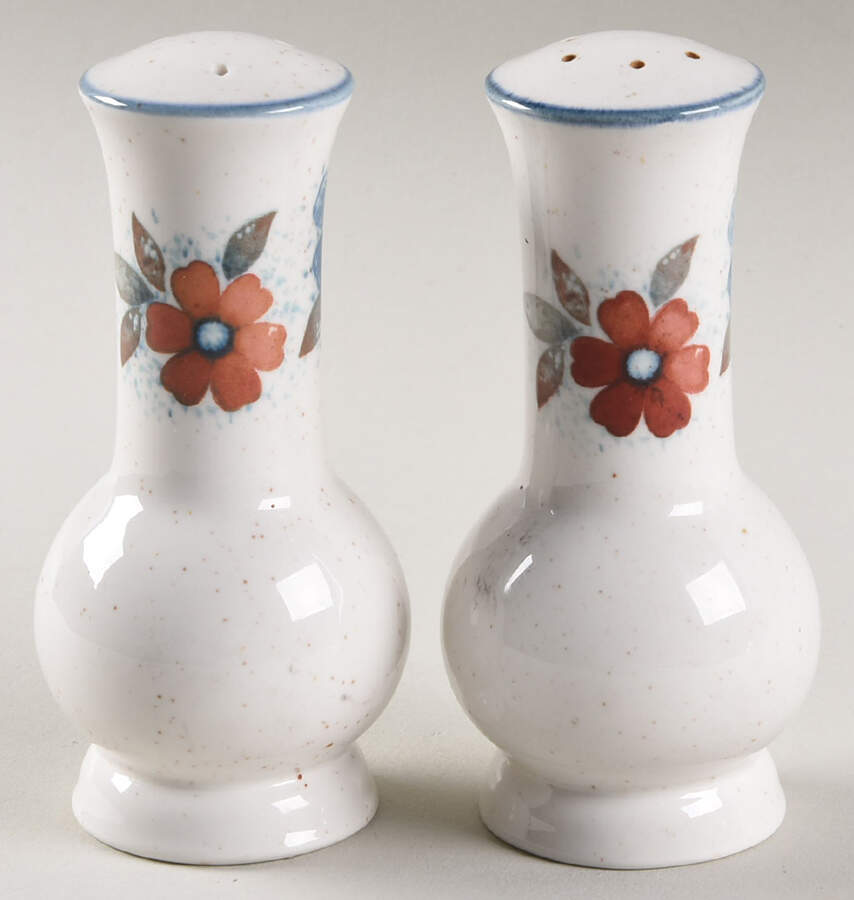 Glimmer Salt & Pepper Set by Noritake-1