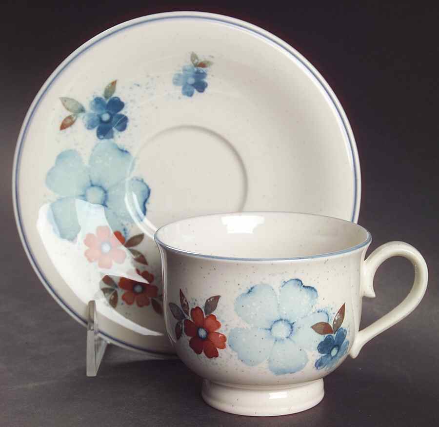 Glimmer Footed Cup & Saucer Set by Noritake-1