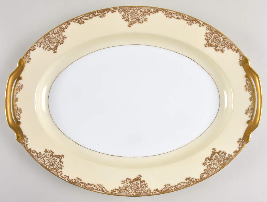 Glovern 16" Oval Serving Platter by Noritake-1